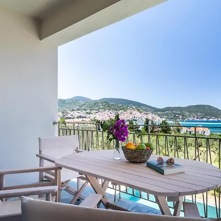 Kingstone Skopelos Town