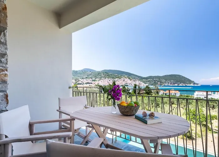 Kingstone Skopelos stad